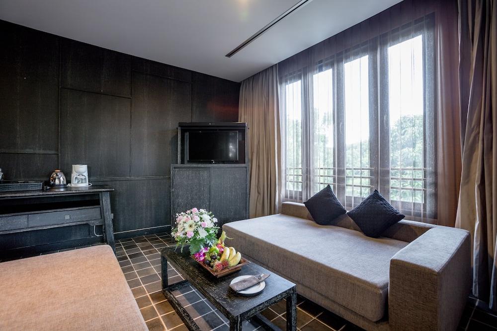 Aruntara Riverside Boutique Hotel Chiang Mai Exteriör bild