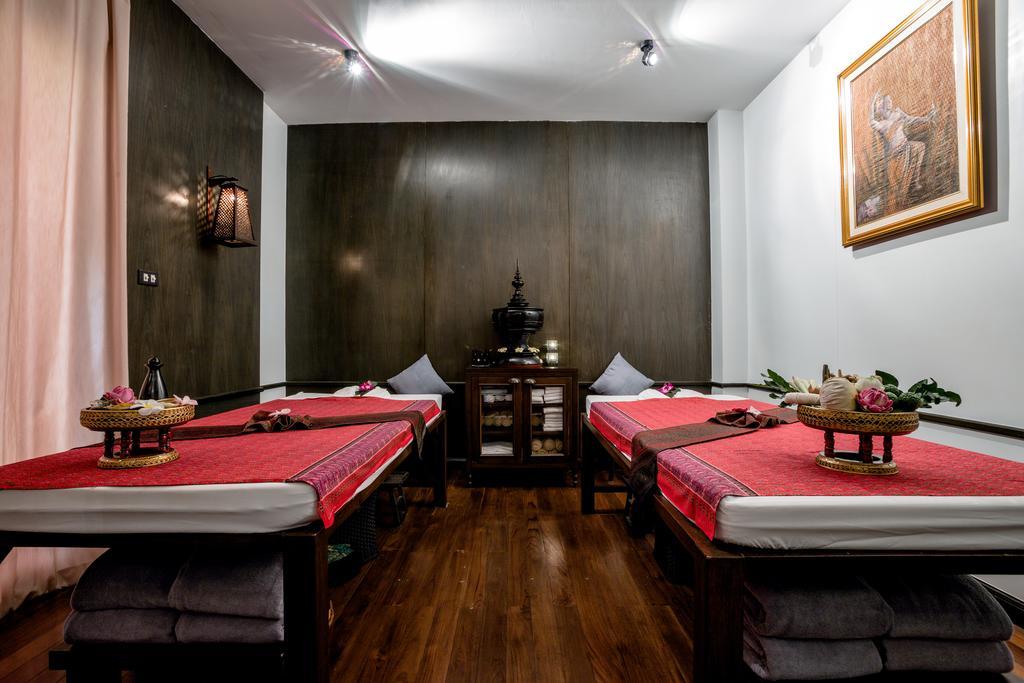 Aruntara Riverside Boutique Hotel Chiang Mai Exteriör bild